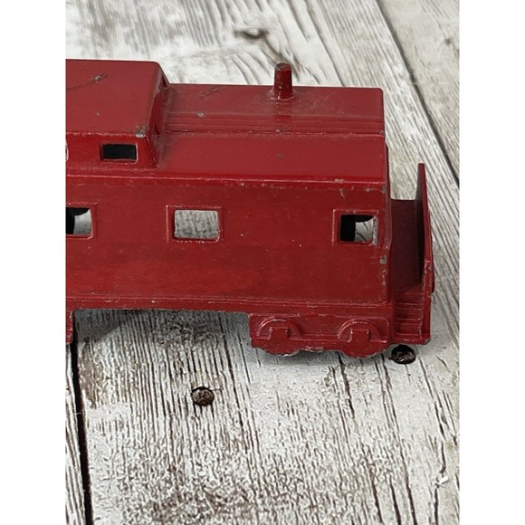 Vintage Midgetoy Rockford Ill Metal Red Caboose Train Car 3" Made in USA - Picture 4 of 16